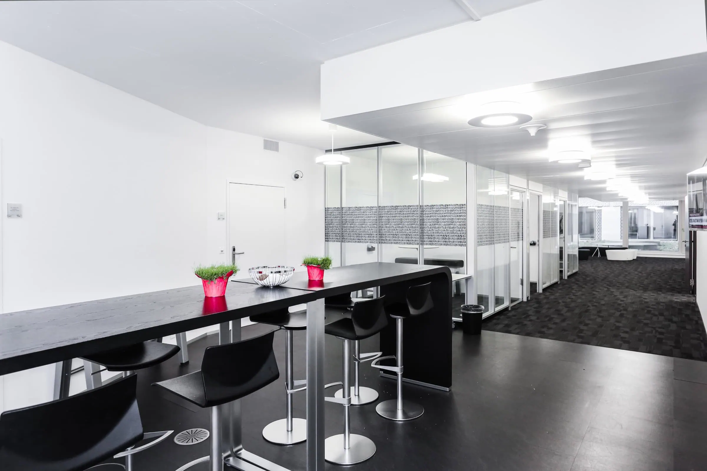 Einzelbüro mieten in Zürich mit Begenungsraum und produktiver Arbeitsatmosphäre