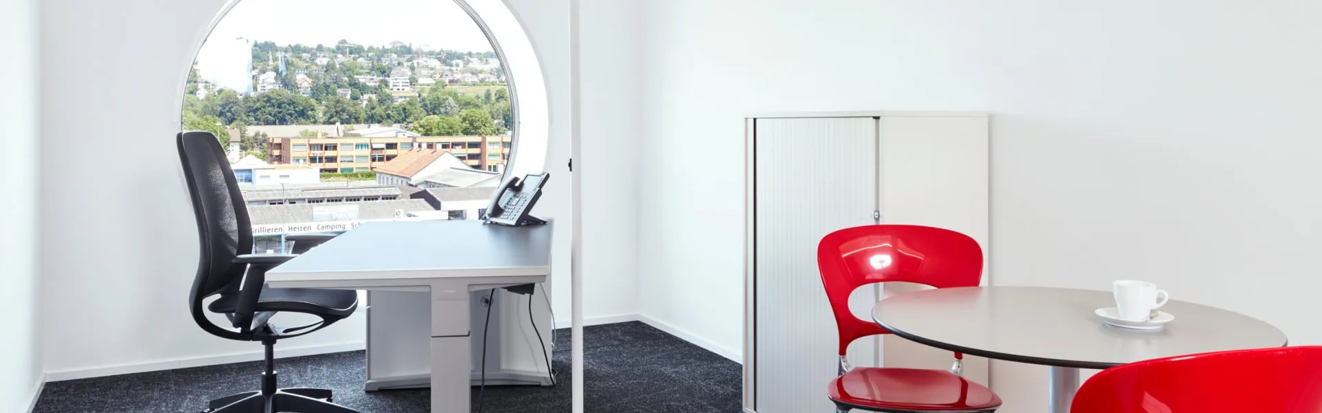 Einzelbüro mieten in Zürich - möbliertes kleiner Büroraum